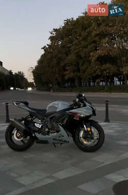 Спортбайк Suzuki GSX-R 750 2024 в Киеве