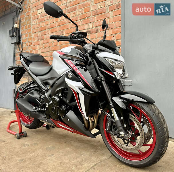 Мотоцикл Без обтекателей (Naked bike) Suzuki GSX-S 1000 2018 в Нежине