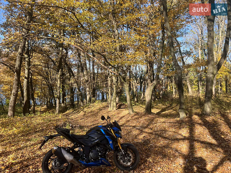 Мотоцикл Без обтекателей (Naked bike) Suzuki GSX-S 750 2019 в Оратове