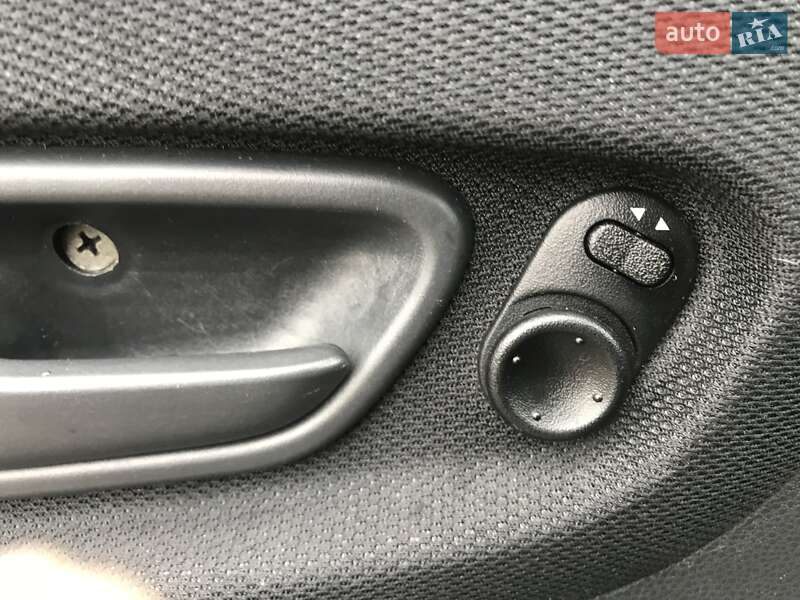 Хэтчбек Suzuki Ignis 2005 в Радехове