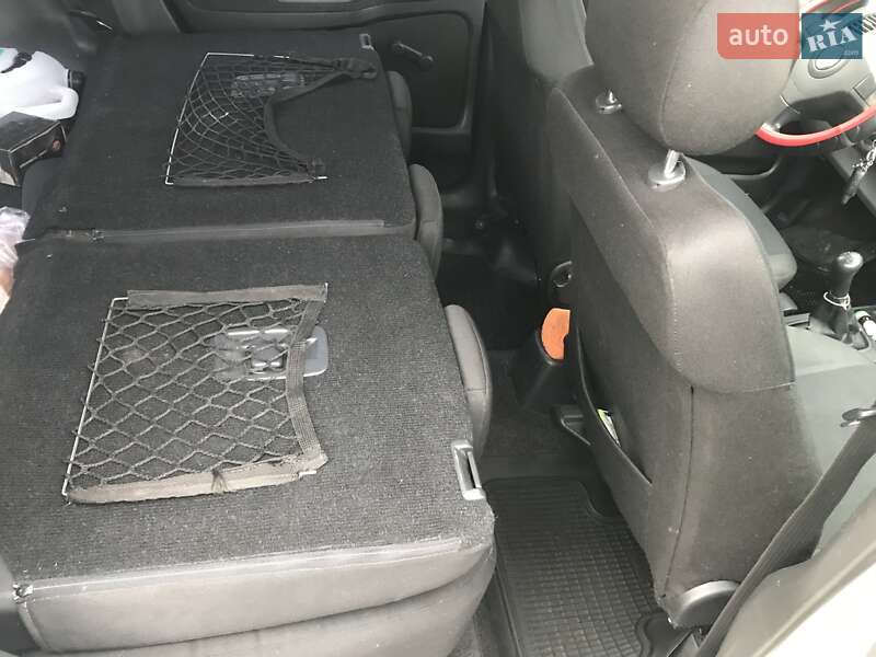 Хэтчбек Suzuki Ignis 2005 в Радехове