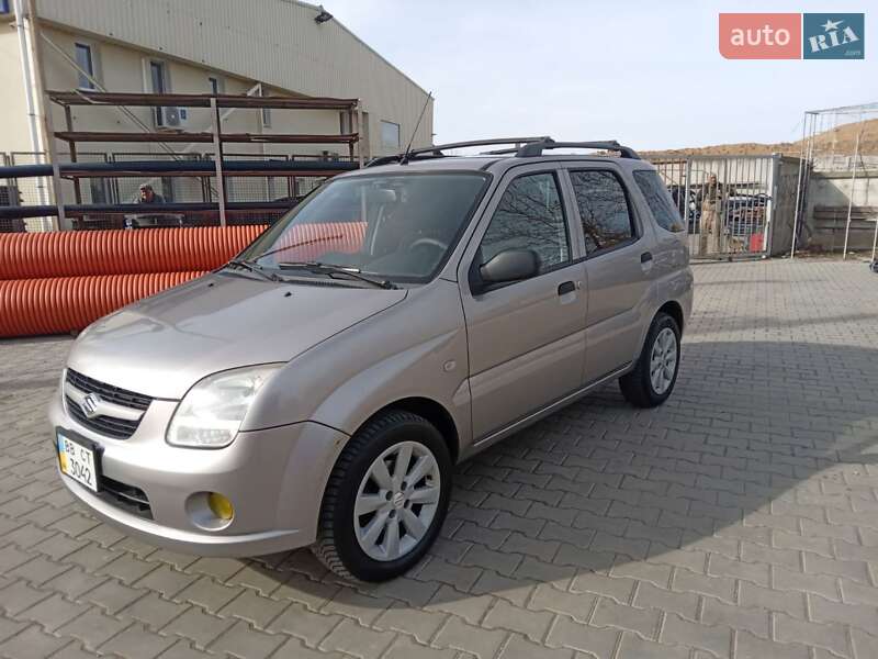 Suzuki Ignis 2005