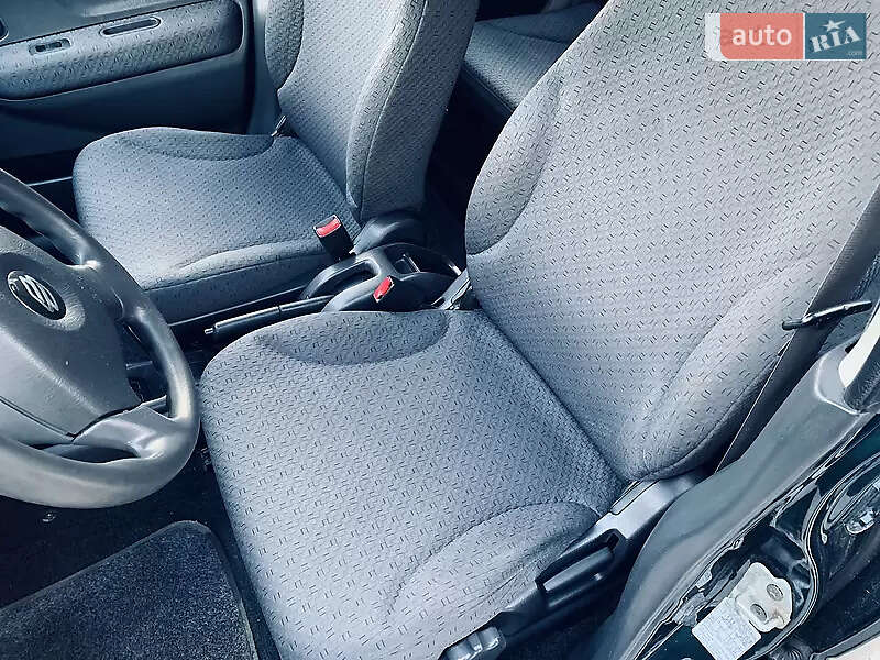 Хэтчбек Suzuki Ignis 2004 в Драбове
