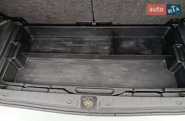 Хэтчбек Suzuki Ignis 2003 в 