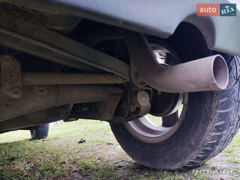 Хэтчбек Suzuki Ignis 2004 в Драбове