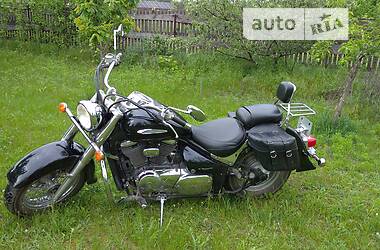 Мотоцикл Чоппер Suzuki Intruder 400 Classic 2002 в Каменском