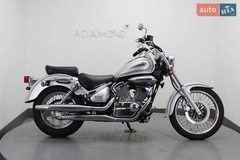 Suzuki Intruder 400 Classic 2001