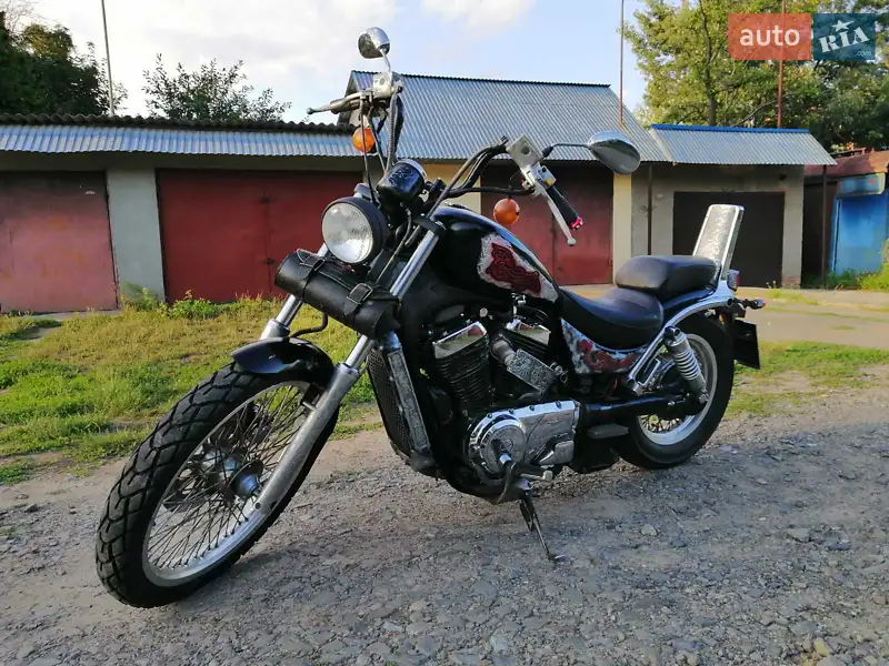 Suzuki Intruder 400 1996