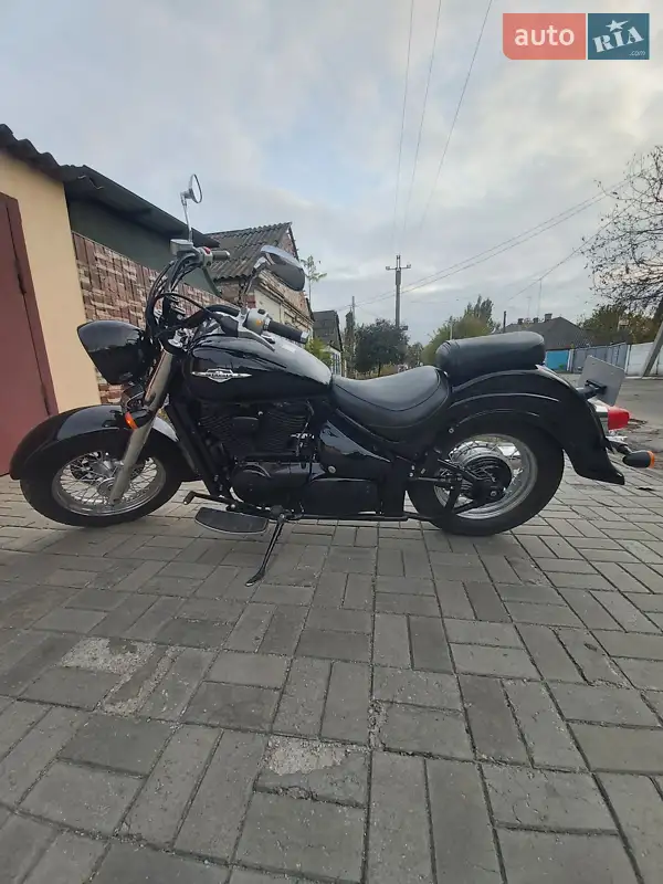 Suzuki Intruder 400 2008