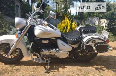 Мотоцикл Классик Suzuki Intruder 400 2007 в Каменском