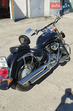 Мотоцикл Классик Suzuki Intruder 400 2005 в 