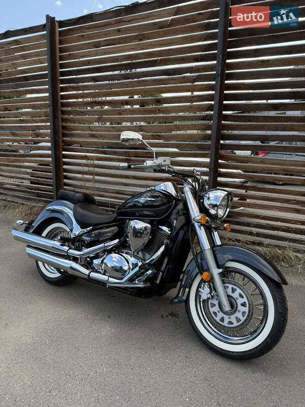 Suzuki Intruder M800 2012