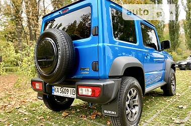 Позашляховик / Кросовер Suzuki Jimny 2021 в 