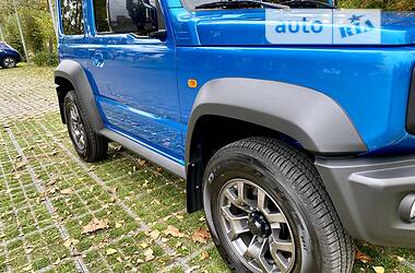 Позашляховик / Кросовер Suzuki Jimny 2021 в 
