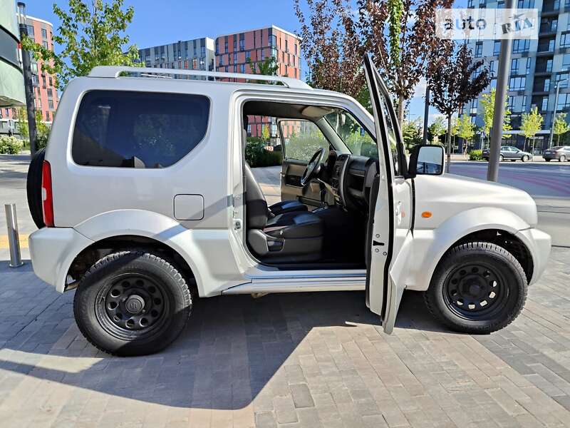 Позашляховик / Кросовер Suzuki Jimny 2007 в Києві