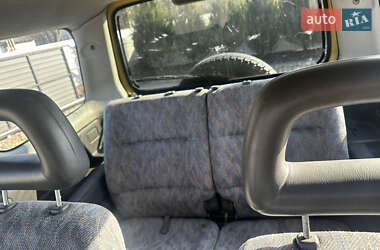 Внедорожник / Кроссовер Suzuki Jimny 2000 в 