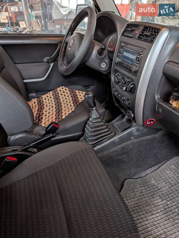 Внедорожник / Кроссовер Suzuki Jimny 2005 в Борщеве