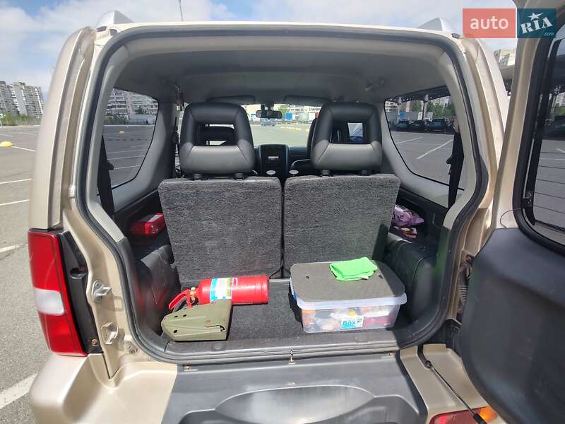 Позашляховик / Кросовер Suzuki Jimny 2007 в Києві