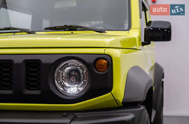 Позашляховик / Кросовер Suzuki Jimny 2024 в 