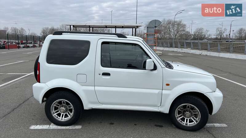 Внедорожник / Кроссовер Suzuki Jimny 2010 в Киеве