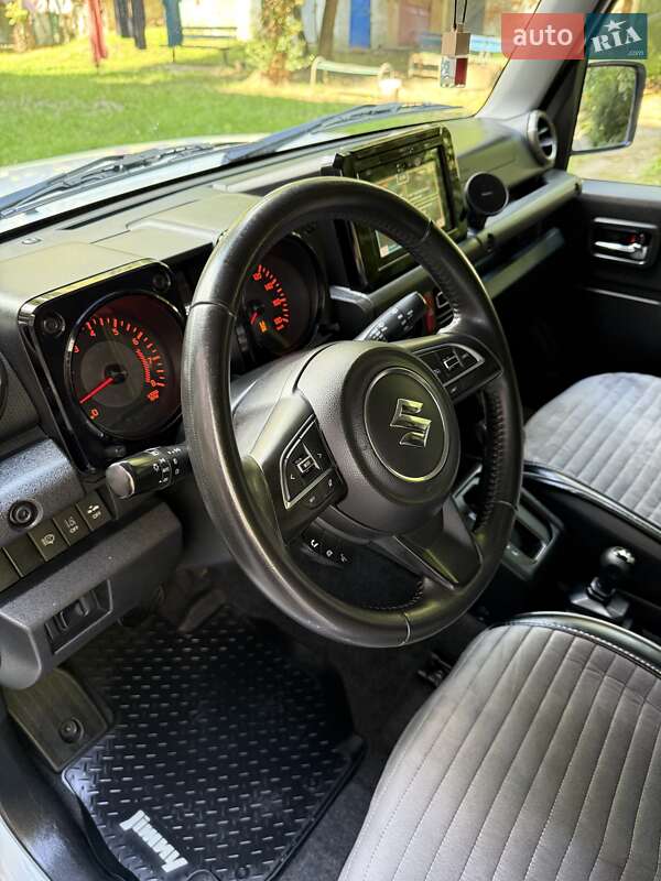 Внедорожник / Кроссовер Suzuki Jimny 2019 в Киеве