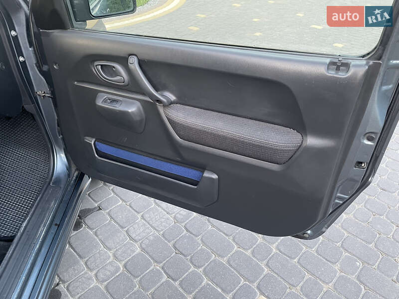 Внедорожник / Кроссовер Suzuki Jimny 2007 в Коломые фото 12 Внедорожник / Кроссовер Suzuki Jimny 2007 в Коломые