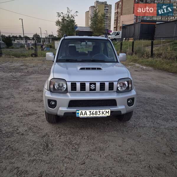 Внедорожник / Кроссовер Suzuki Jimny 2017 в 