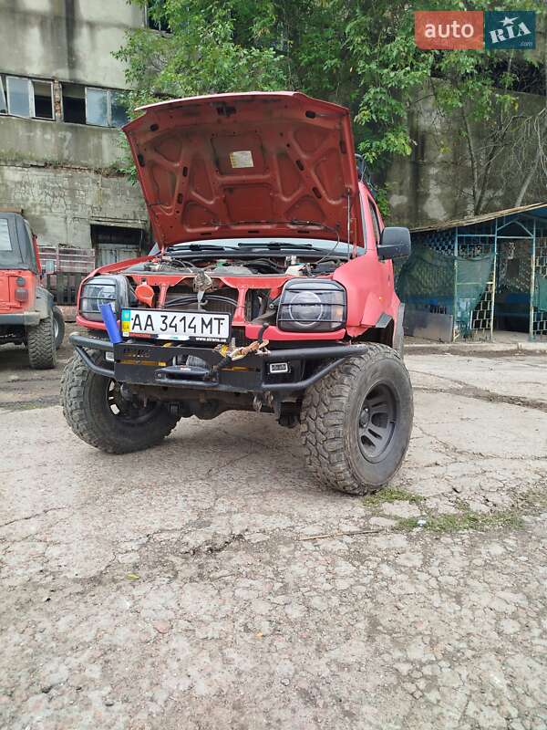 Внедорожник / Кроссовер Suzuki Jimny 2006 в 