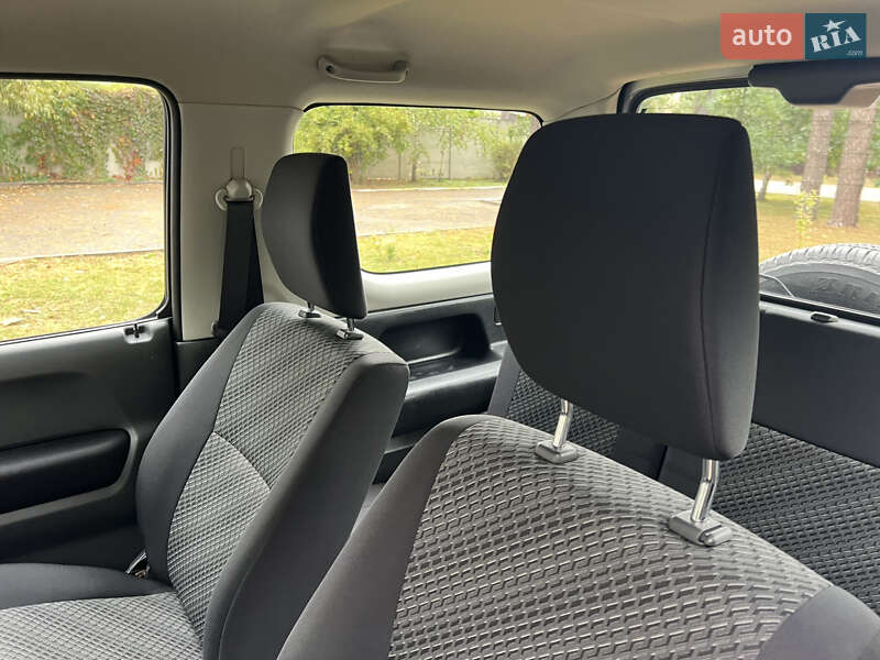 Внедорожник / Кроссовер Suzuki Jimny 2015 в Киеве фото 38 Внедорожник / Кроссовер Suzuki Jimny 2015 в Киеве