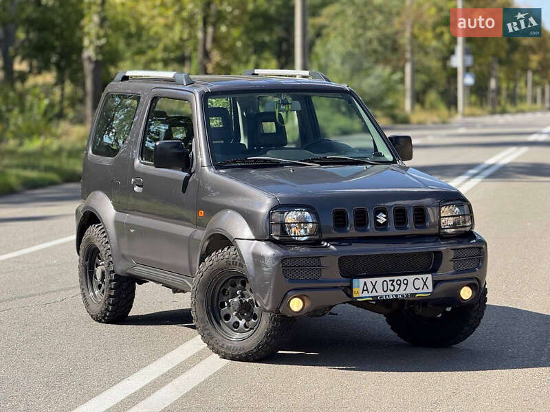 Suzuki Jimny 2011