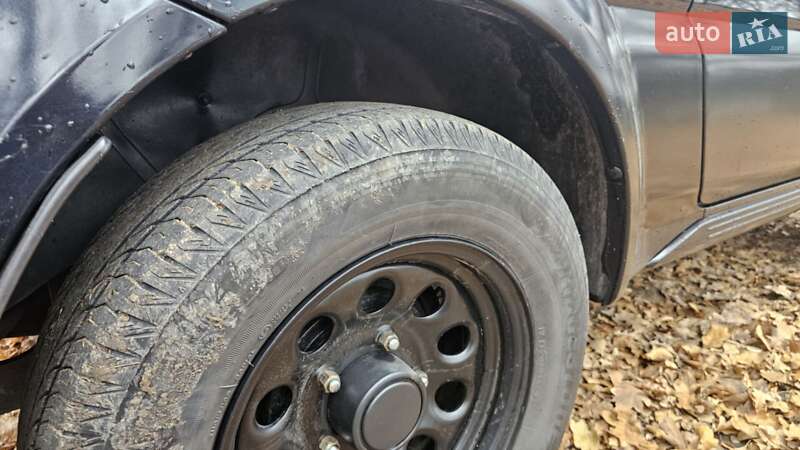 Позашляховик / Кросовер Suzuki Jimny 2006 в Запоріжжі фото 14 Позашляховик / Кросовер Suzuki Jimny 2006 в Запоріжжі