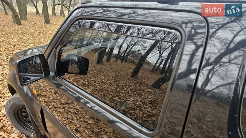 Позашляховик / Кросовер Suzuki Jimny 2006 в Запоріжжі фото 15 Позашляховик / Кросовер Suzuki Jimny 2006 в Запоріжжі