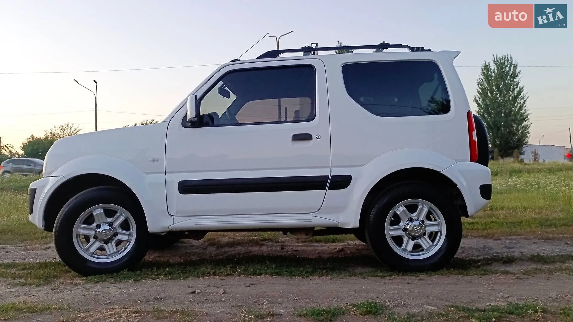 2016 Suzuki Jimny - мініатюра 8