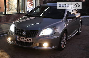 Suzuki Kizashi 2011