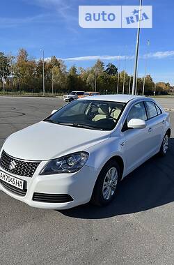 Suzuki Kizashi 2012