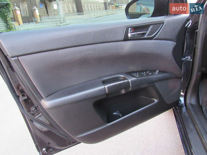 Седан Suzuki Kizashi 2010 в Харкові