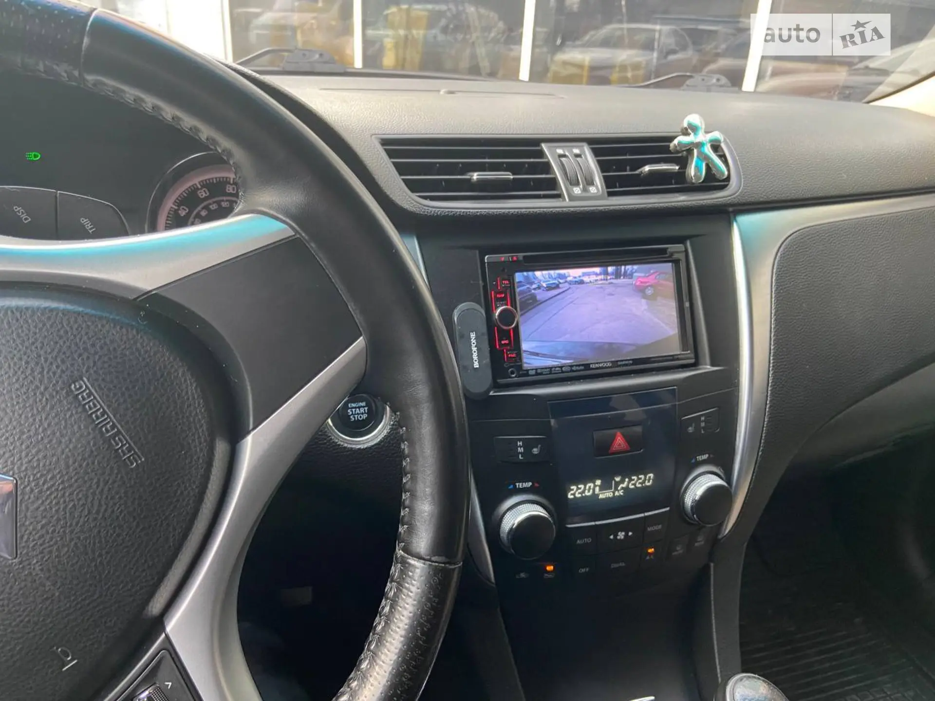 2011 Suzuki Kizashi - мініатюра 31