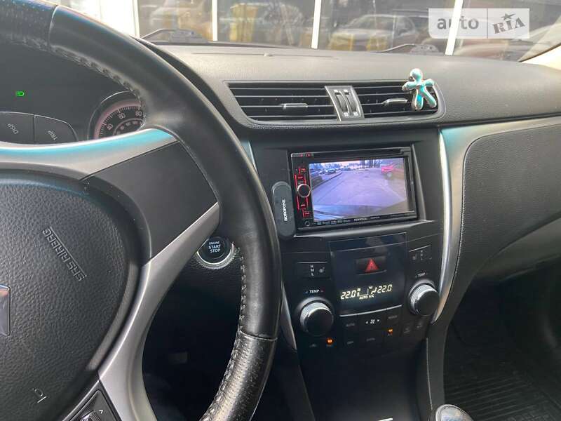 Седан Suzuki Kizashi 2011 в Броварах фото 31 Седан Suzuki Kizashi 2011 в Броварах