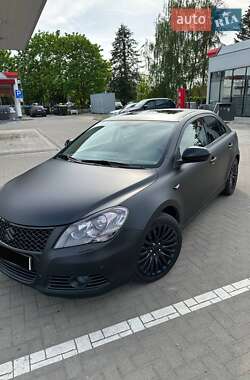 Седан Suzuki Kizashi 2011 в Дніпрі