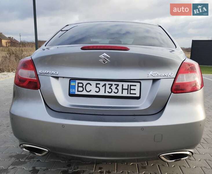 Седан Suzuki Kizashi 2010 в Радехові