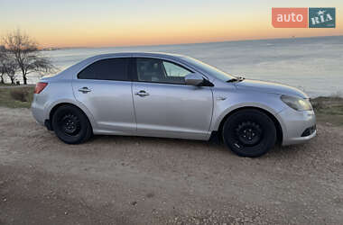 Седан Suzuki Kizashi 2011 в 
