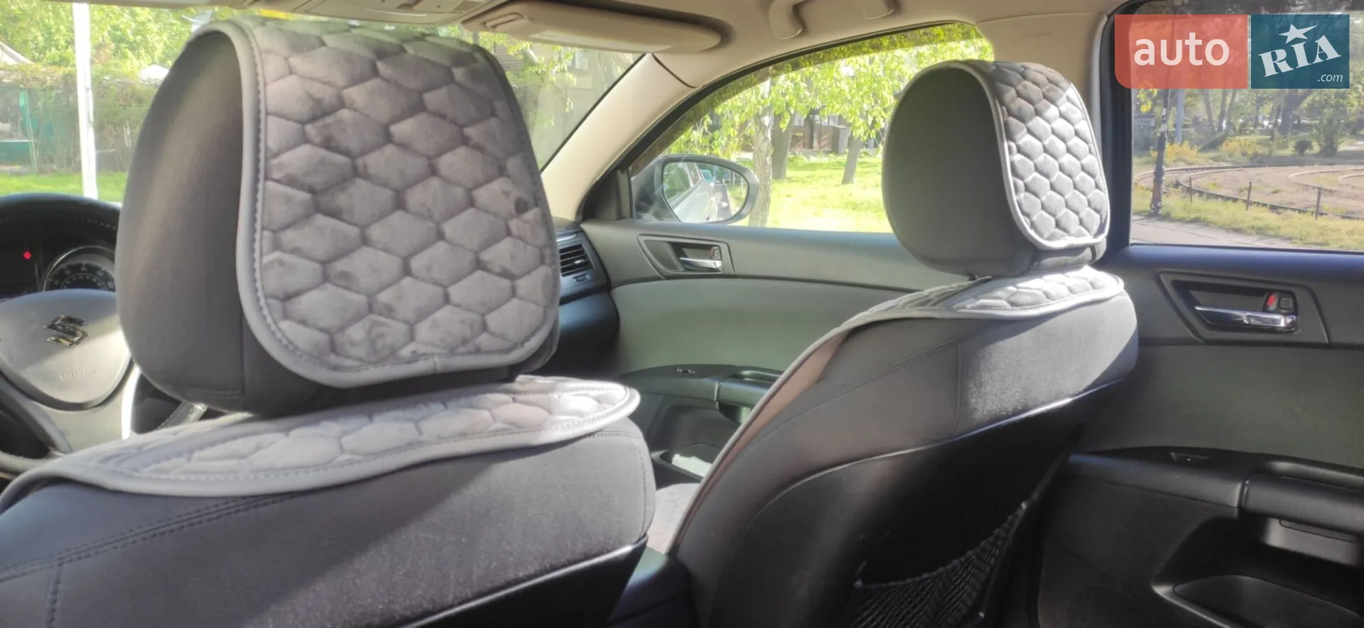 2011 Suzuki Kizashi - мініатюра 10