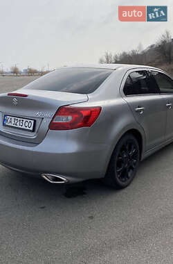 Седан Suzuki Kizashi 2010 в 