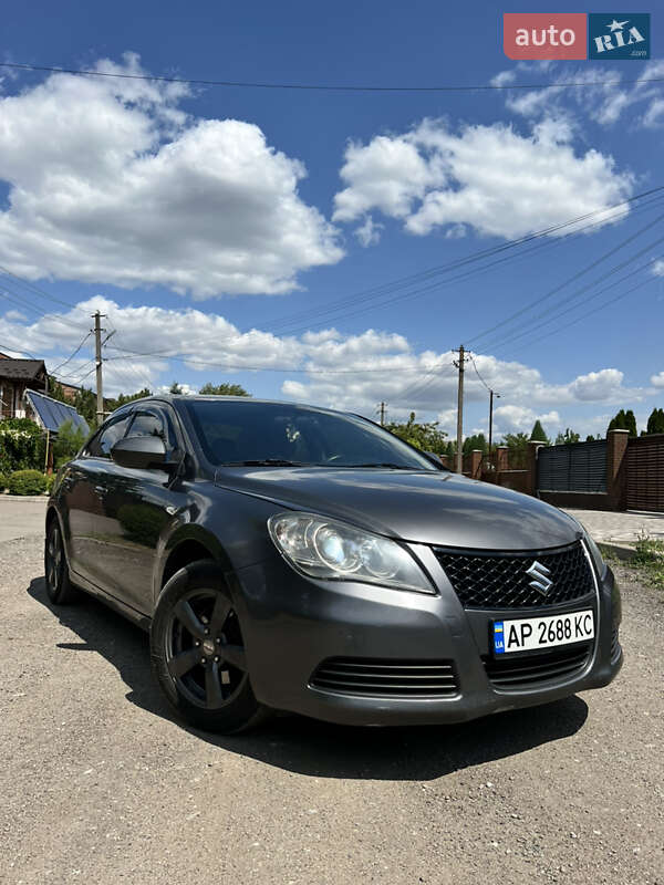 Suzuki Kizashi 2011