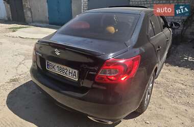 Седан Suzuki Kizashi 2010 в Южноукраїнську