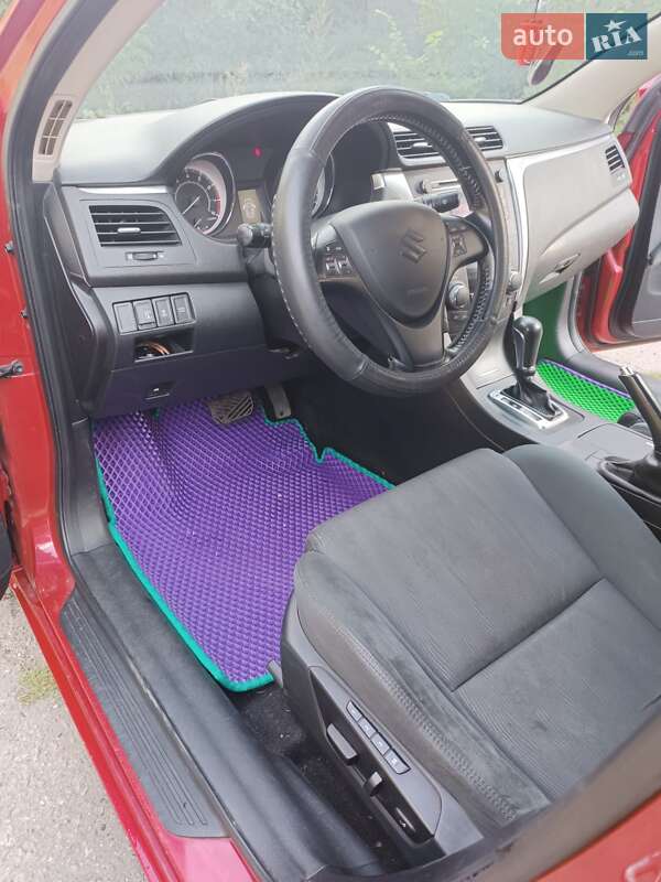 Седан Suzuki Kizashi 2012 в Конотопі фото 3 Седан Suzuki Kizashi 2012 в Конотопі