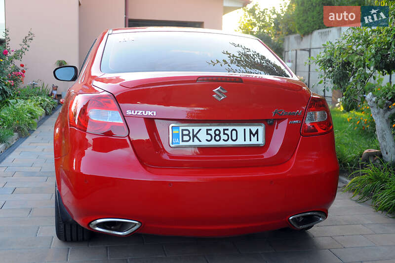 Седан Suzuki Kizashi 2010 в Рівному