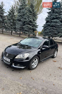 Седан Suzuki Kizashi 2010 в  фото 7 Седан Suzuki Kizashi 2010 в