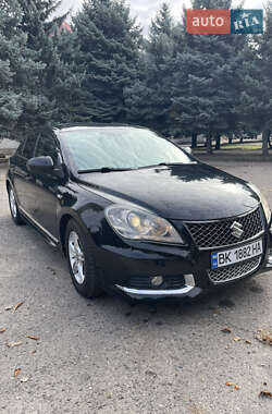 Седан Suzuki Kizashi 2010 в  фото 31 Седан Suzuki Kizashi 2010 в