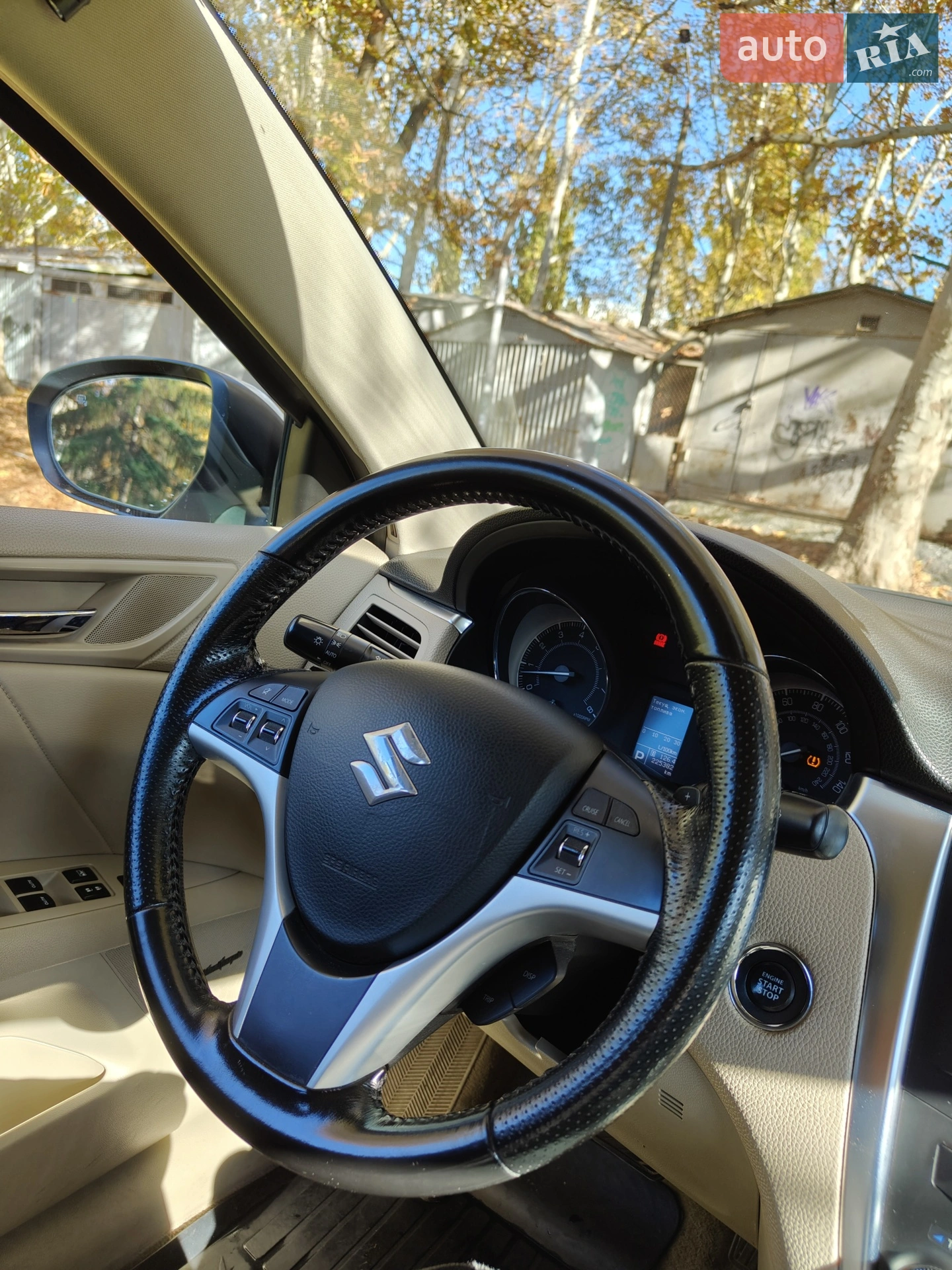 2010 Suzuki Kizashi - мініатюра 12